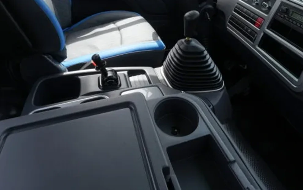 Interior do Auman D 2632